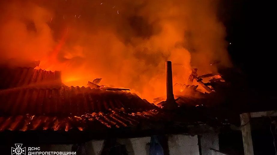 Під Павлоградом сталася масштабна пожежа у будинку (ФОТО)