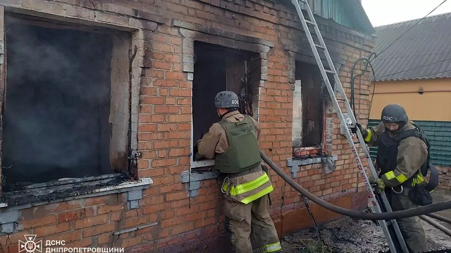 У Нікополі чоловік загинув під час пожежі у будинку (ФОТО)
