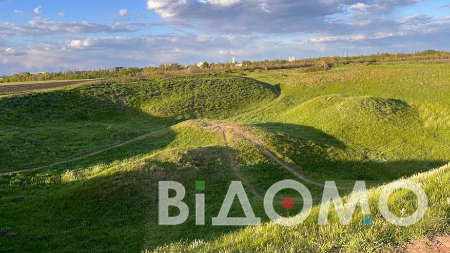 Як виглядає містичний "Мавринський майдан" на Дніпропетровщині (ФОТО, ВІДЕО)