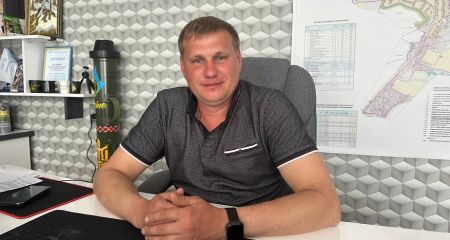 Глава Томаковской ОТГ Калашник: о водной автономии, человечности, кодовом слове и городе-побратиме с одинаковым суржиком