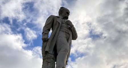 У Дніпрі біля пам’ятника Шевченка висадять лаванду