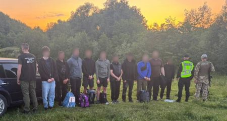 Незаконний трансфер за 10 тисяч доларів: на Буковині затримали жителя Дніпропетровщини (ВІДЕО)