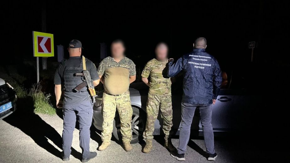 Пограничники остановили "благотворителя"-переправщика, пытавшегося вывезти за границу жителя Днепра (ФОТО, ВИДЕО)