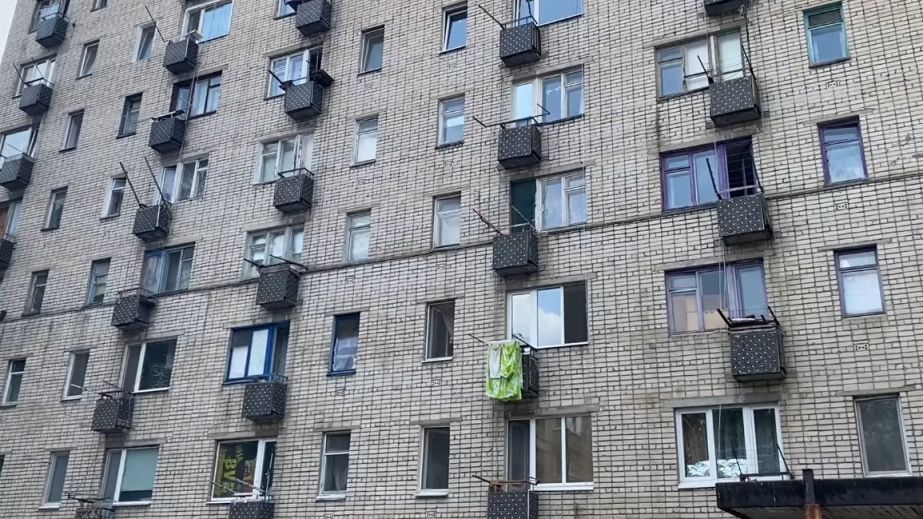 Трупная вонь и крысы: в Желтых Водах люди боятся жить в одной из многоэтажек (ВИДЕО)