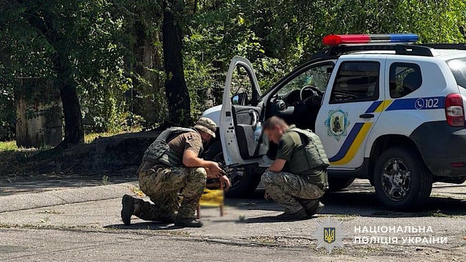 Поліція показала наслідки обстрілу Дніпропетрощини (ФОТО)