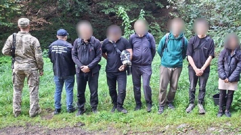 На Закарпатье задержали жителя Днепра, которого в Румынию вела 24-летняя женщина