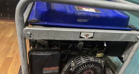 В Верховцево двое парней украли генератор возле супермаркета