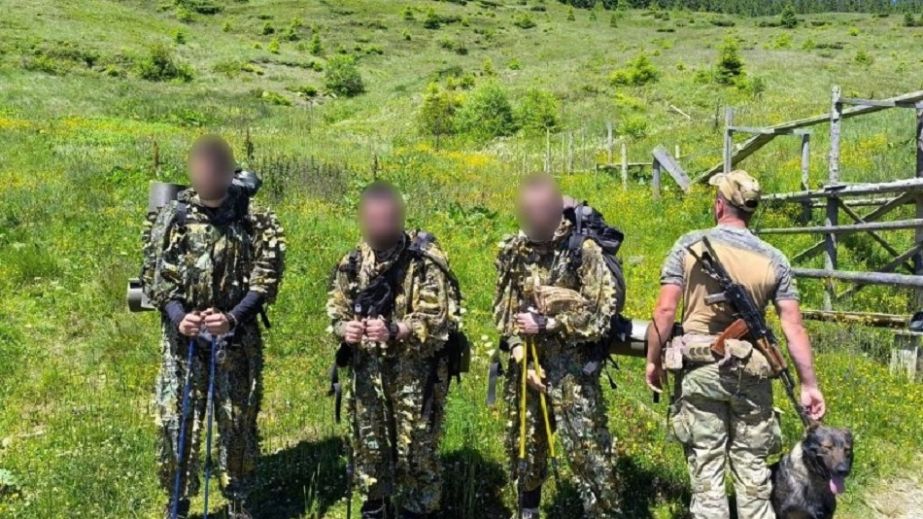 Жителей Днепропетровщины, которые шли в Румынию через горы, помог задержать пес-пограничник (ВИДЕО)