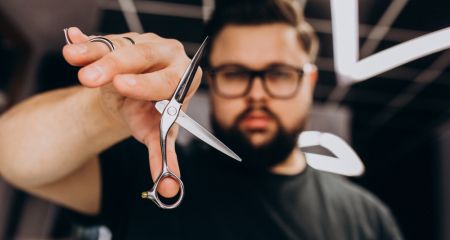 В Кривом Роге сожитель матери вонзил ножницы в бедро пасынка