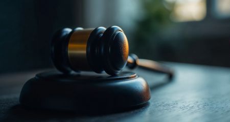Оглушил пистолетом и расправился ножом: на Днепропетровщине осудили мужчину за двойное убийство (ФОТО)
