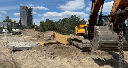В Днепре завершают аварийный ремонт коллектор вблизи Победе