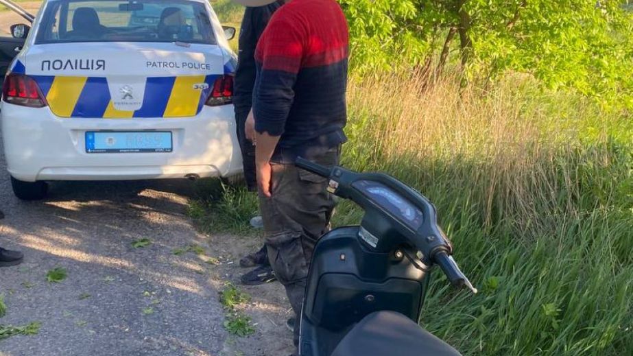 В Днепре полицейский патруль в третий раз за год задержал водителя скутера в состоянии наркотического опьянения