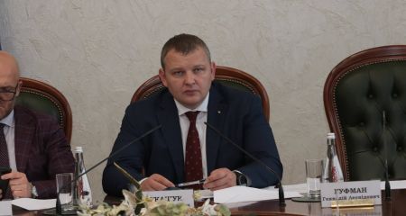 Голова Дніпропетровської облради Лукашук не зміг зареєструватися у додатку "Резерв +"