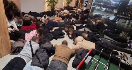 В Днепре прикрыли де...