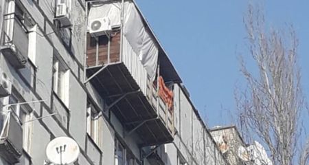 Артдеко відпочиває: у Дніпрі на багатоповерхівці виріс "балкон для олігарха" (ФОТО)