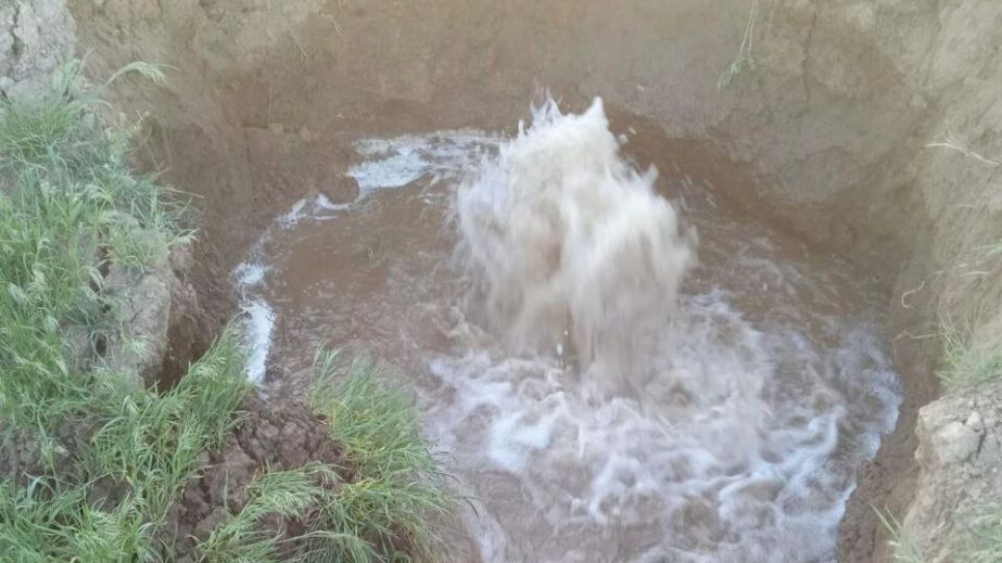 На Нікопольщині люди проводили собі воду під обстрілами під онлайн-керівництвом працівників водоканалу (ФОТО)