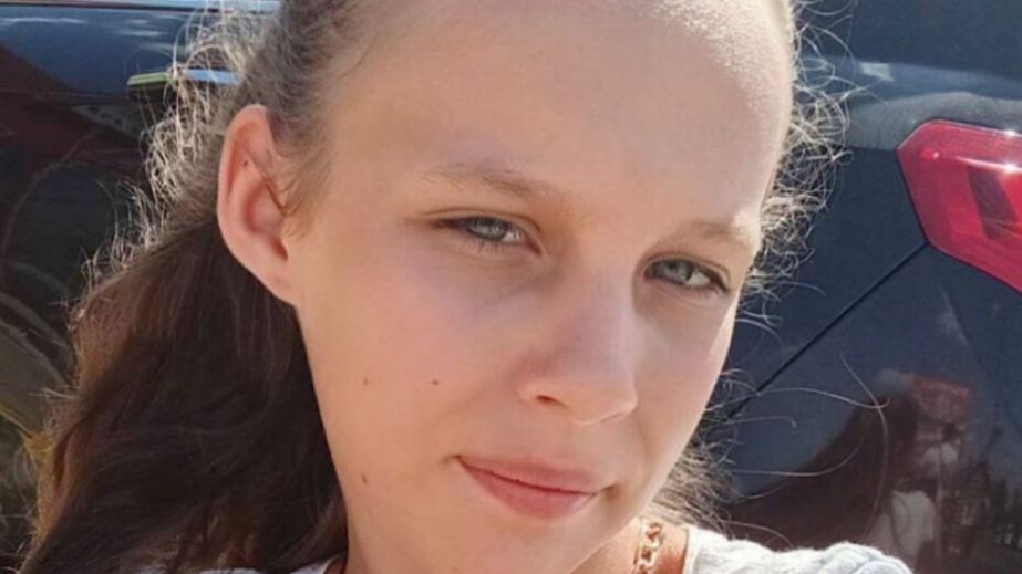 В Кривом Роге разыскивают 15-летнюю Яну Косенец: полиция просит помощи (ФОТО)