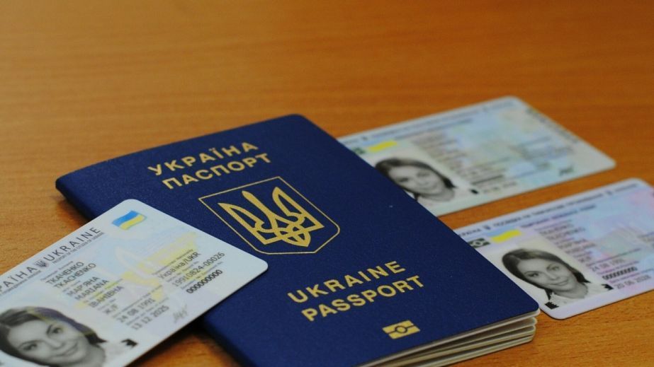 На Днепропетровщине мошенник организовал подпольный бизнес по производству фальшивок