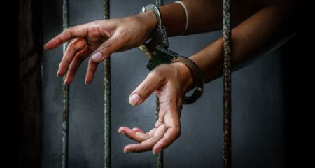 Втягивали девушек в секс-бизнес: в Днепре разоблачили преступную группировку (ФОТО)