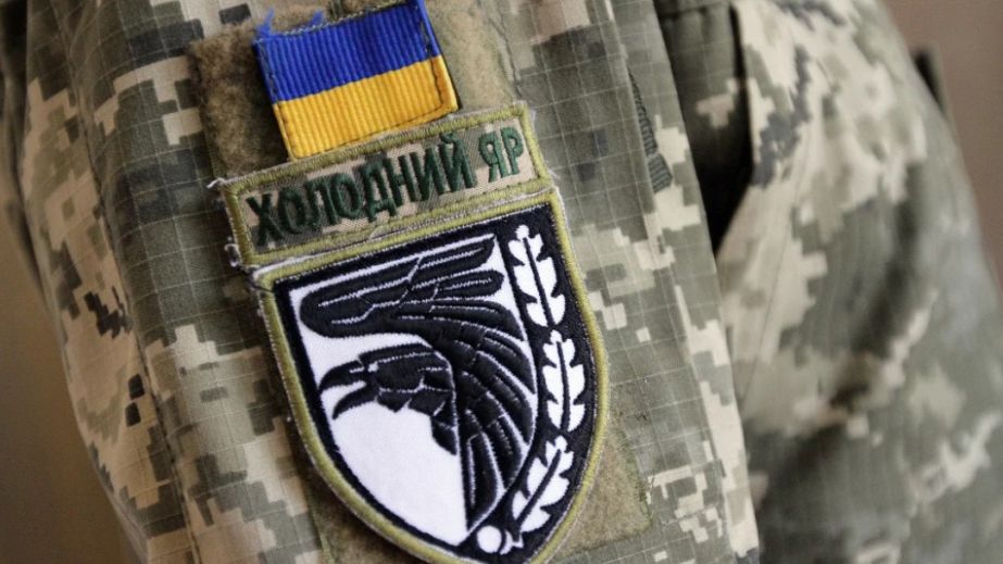 Танкісти 93-ї бригади з Дніпропетровщини готують нові укриття для танків у Донецькій області (ФОТО)