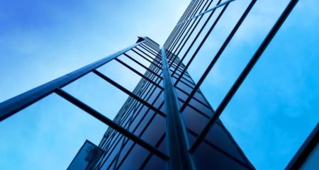 У Дніпрі палає бізнес-центр "Куб" (ВІДЕО)