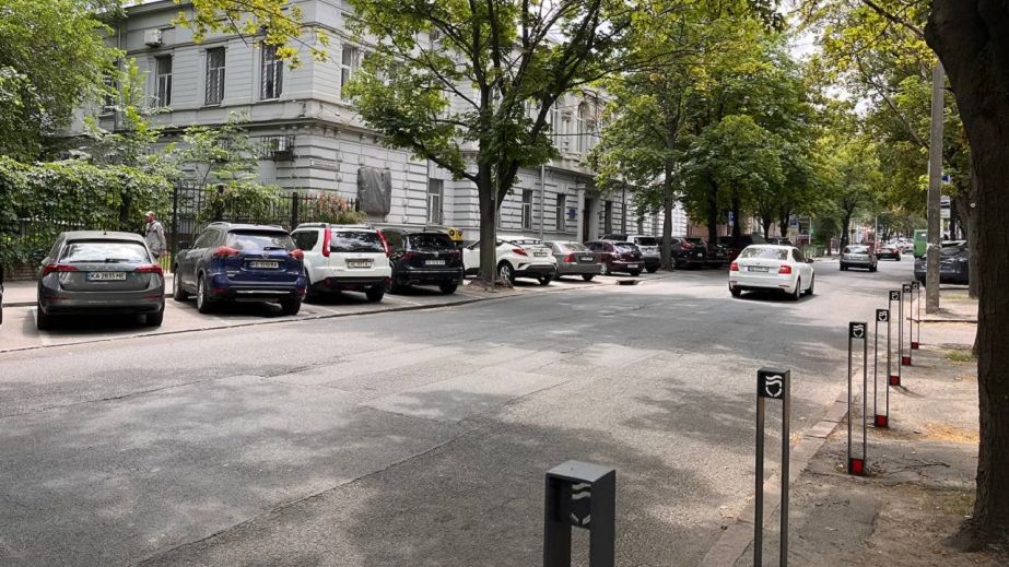 Платные парковки Днепра: что скрывает парковочная система города