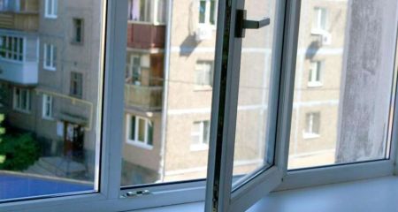Врятували з того світу: у Павлограді чоловік вижив після падіння з висоти