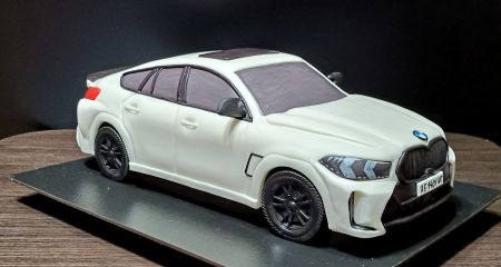 В Днепре изготовили сладкий BMW X6 (ФОТО)