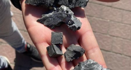 На Днепропетровщине фермеры показали как собирают "урожай" из остатков боеприпасов на полях (ФОТО, ВИДЕО)