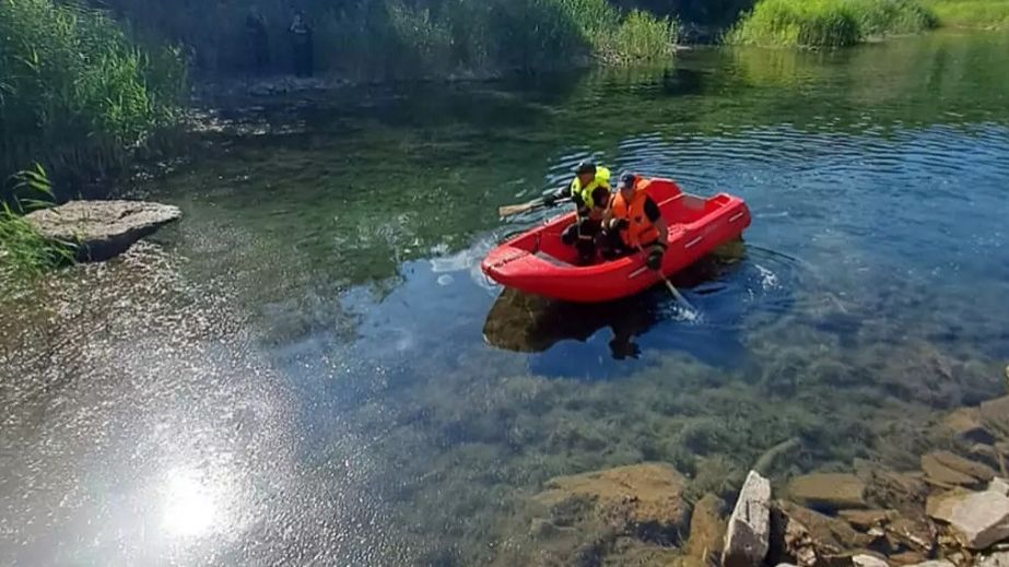 У Кривому Розі посеред водойми виявили тіло чоловіка (ФОТО)
