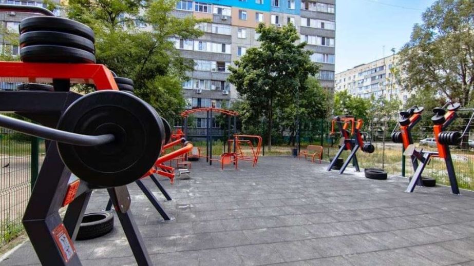 В Днепре начали реконструкцию тренажерной зоны в парке Писаржевского (ФОТО)