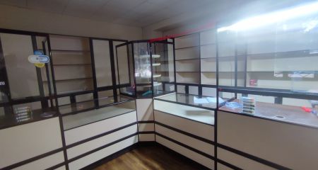 У Межовій зачинилася остання з працюючих аптек (ФОТО)