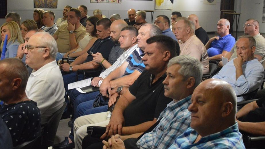 Тотальна посуха і фіскальний тиск: що б'є по аграріях Дніпропетровщини