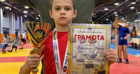 Син бійця 128-ї бригади "Дике Поле" з Дніпра став чемпіоном України з бойового самбо (ФОТО)