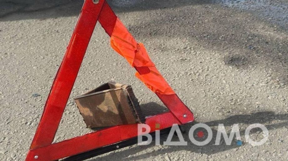 Две иномарки блокировали движение: серьезное ДТП в центре Днепра (ВИДЕО)