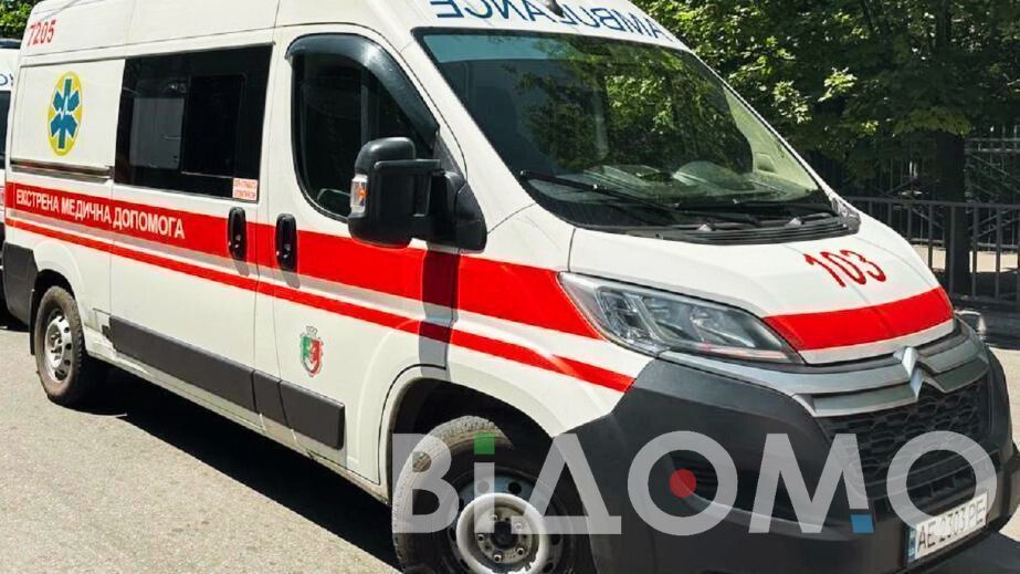 У Кривому Розі 14-річна дівчинка опинилася під колесами легковика (ФОТО, ВІДЕО)