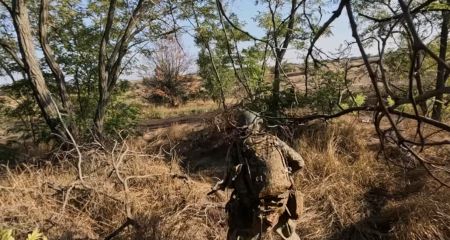 Военные показали, как освободили и зачистили от оккупантов село Сичневое на Днепропетровщине (ВИДЕО)