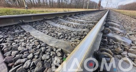 Ворог вдарив БпЛА по залізниці у Дніпропетровській області (ФОТО)