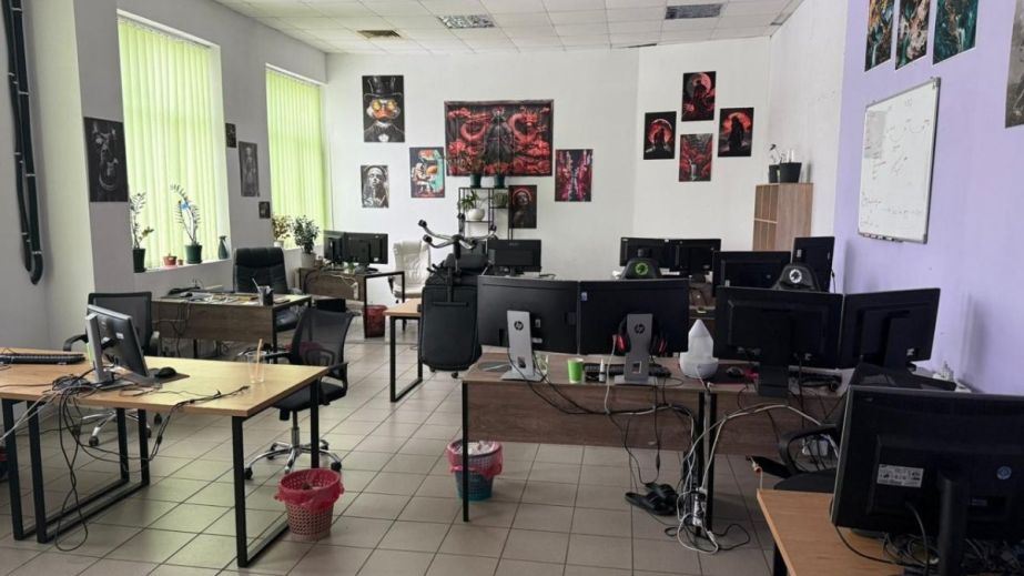 В Днепре прекратили деятельность очередного мошеннического "офиса" на 100 рабочих мест (ФОТО)