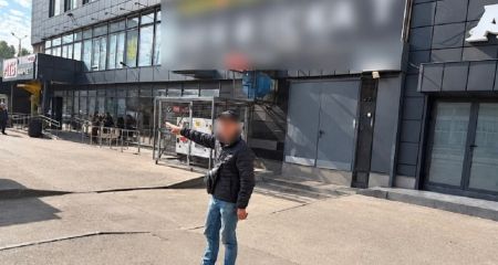 У Дніпрі чоловік вкрав з магащзину електроінструменти, драбини та швейну машинку