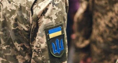 У Дніпрі вандали понівечили зображення загиблого воїна (ФОТО)