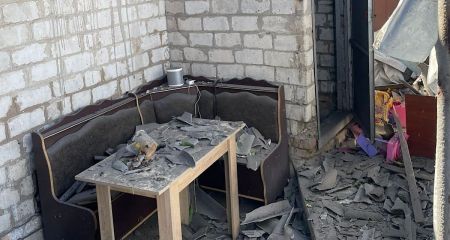 Разрушенные дома и изуродованные дворы: полиция показала последствия атак на Днепропетровщину за минувшие сутки (ФОТО)