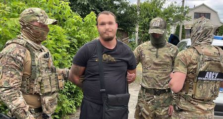 Житель Дніпра за 9 тисяч доларів переправляв військовозобовʼязаних до Молдови (ФОТО)