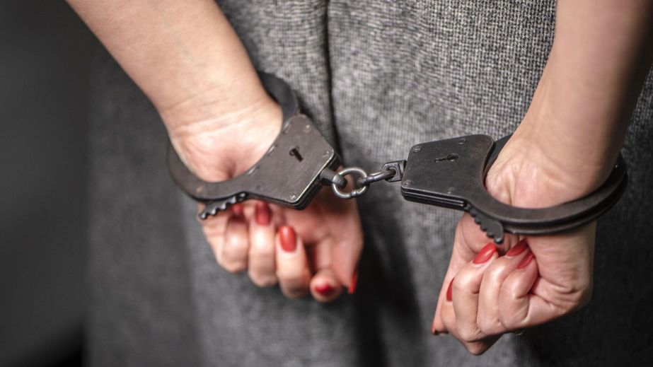 На Дніпропетровщині затримали жінку, яку розшукували за вбивство на Одещині (ФОТО)