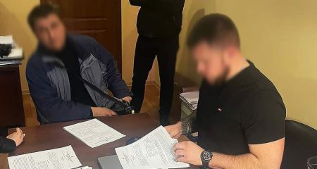 У Дніпрі судитимуть посадовців КЕУ, що розтратили понад пів мільйона на закупівлі меблів