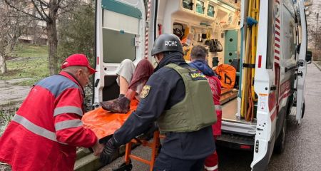 Десятки ударов: в результате российских атак на Никопольщине пострадали 13 человек (ФОТО)