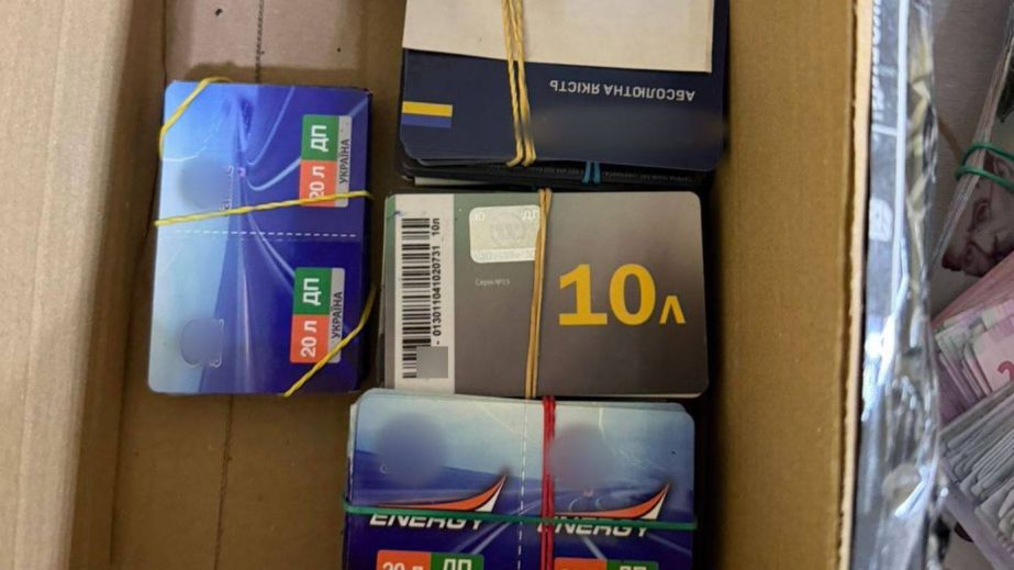 Паливна схема на 218 мільйонів: у Дніпрі викрили масштабний конвертцентр (ФОТО)