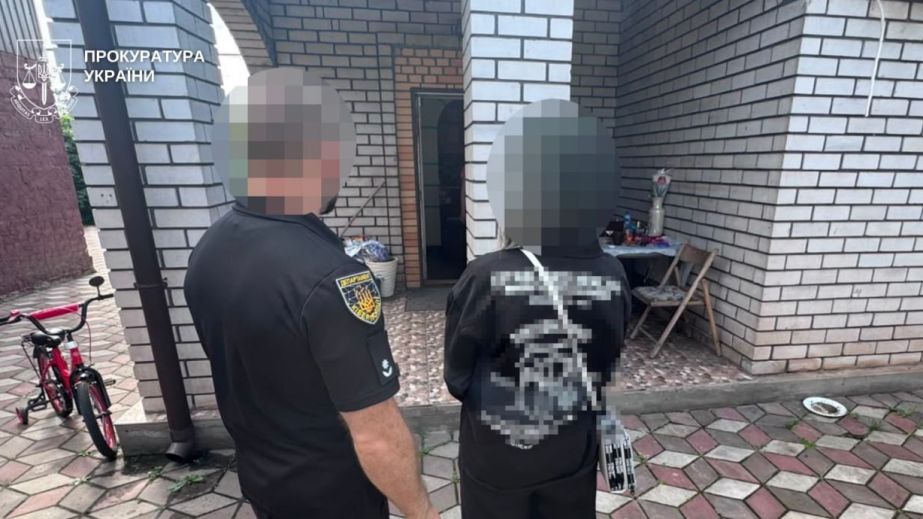 Фейковые вакансии и компенсации: в Кривом Роге две женщины обманули переселенцев и соискателей работы на 2 миллиона гривен (ФОТО)