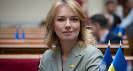 Олена Шуляк розповіла, як влада повертатиме українців із-за кордону