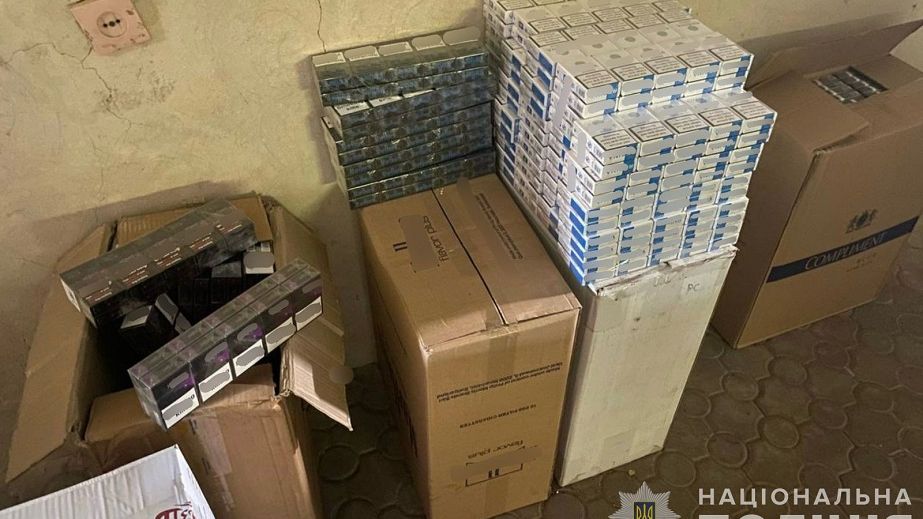 На Днепропетровщине правоохранители изъяли более 11 тысяч пачек контрафактных сигарет